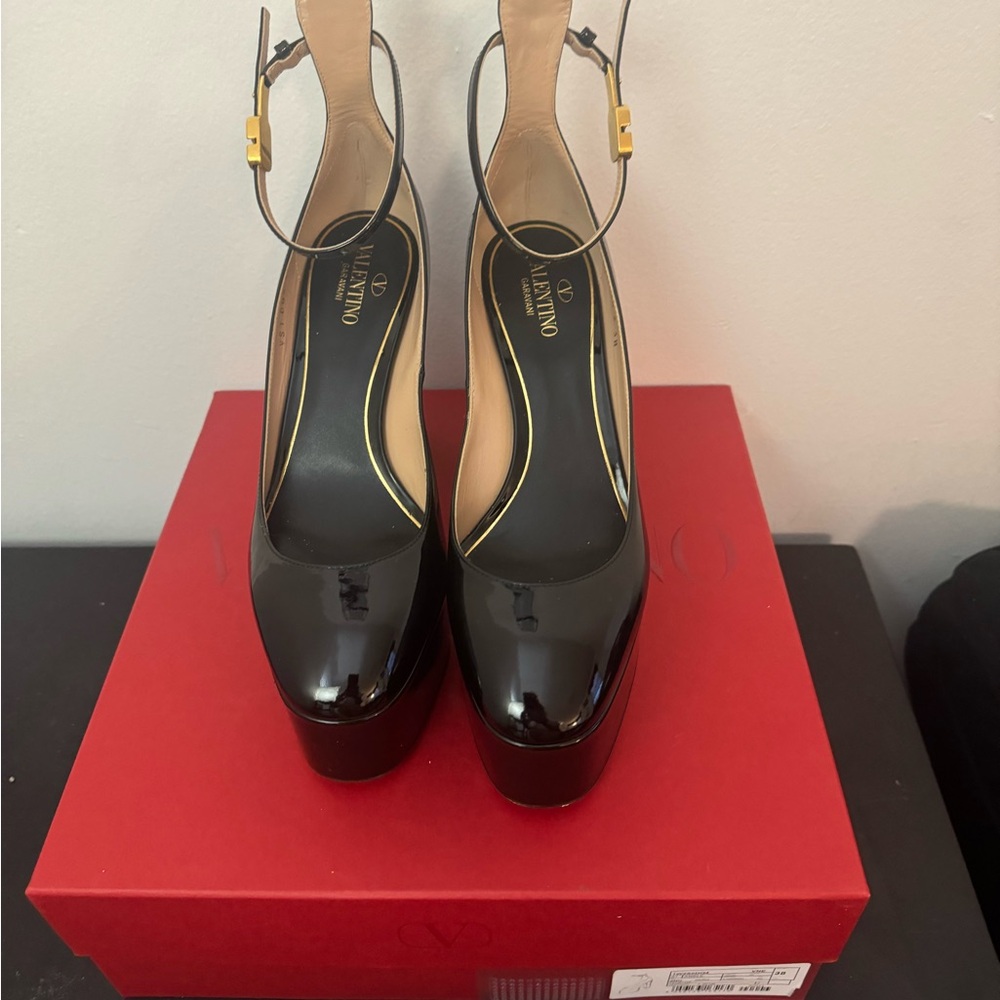 Valentino Garavani Patent Leather Platform Pumps